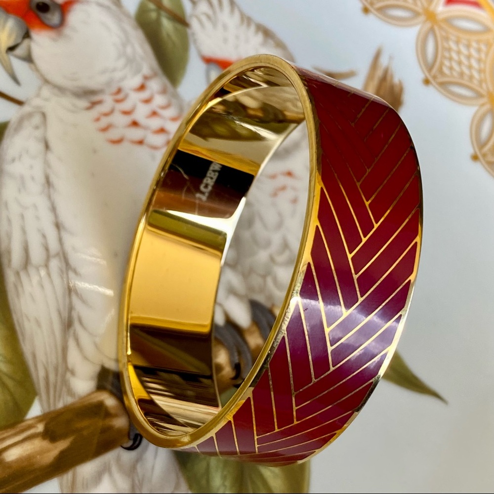 Set (4) > 3 J.Crew Enamel Bangles + 1 Unbranded Starfish Enamel Gold Trim Bangle - Picture 4 of 14